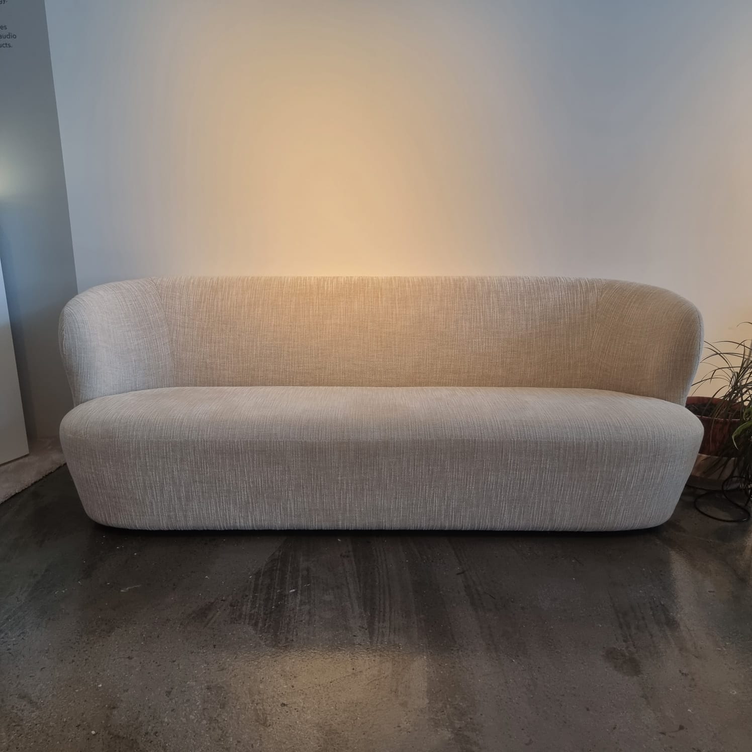 Stay Sofa / fabric Dedar Smilla 002/ Black base