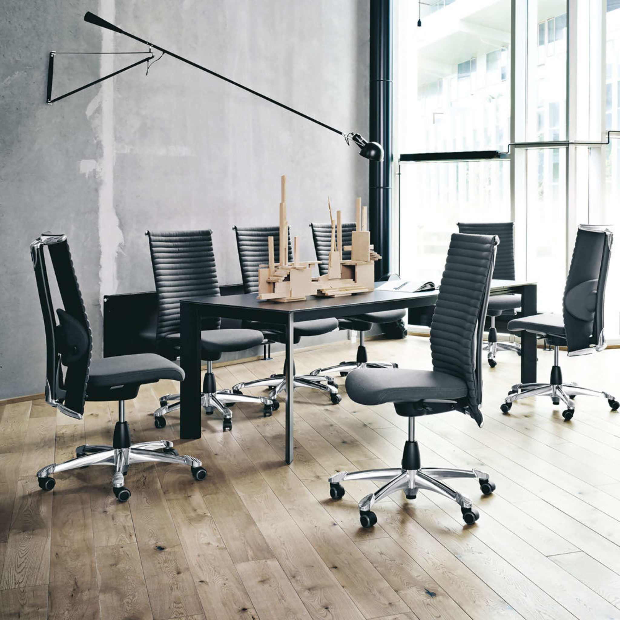 HAAG Excellence 9321 / Polished aluminium / Leather Paloma Soft black