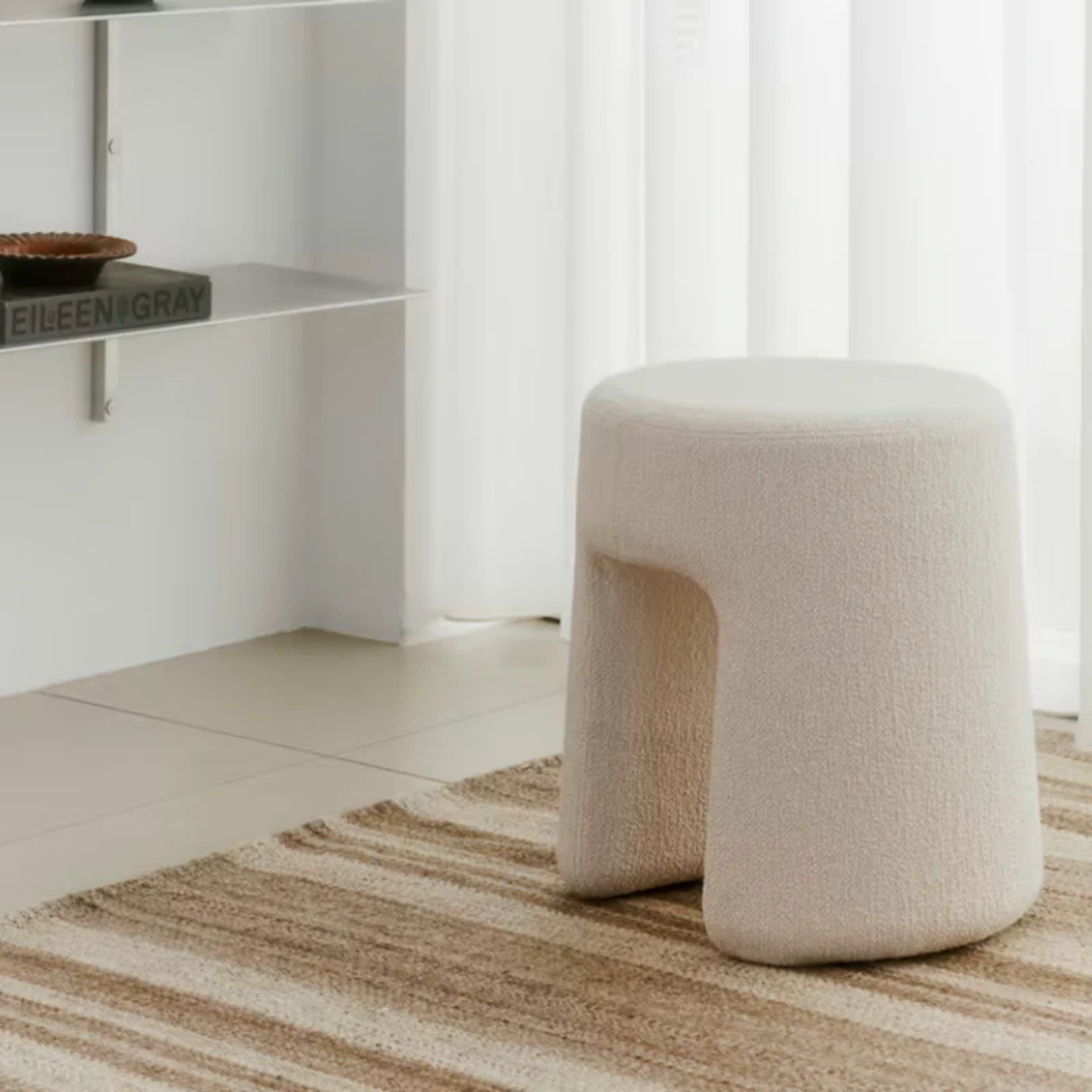 Sequoia Pouf - Model 1756 / Sheepskin