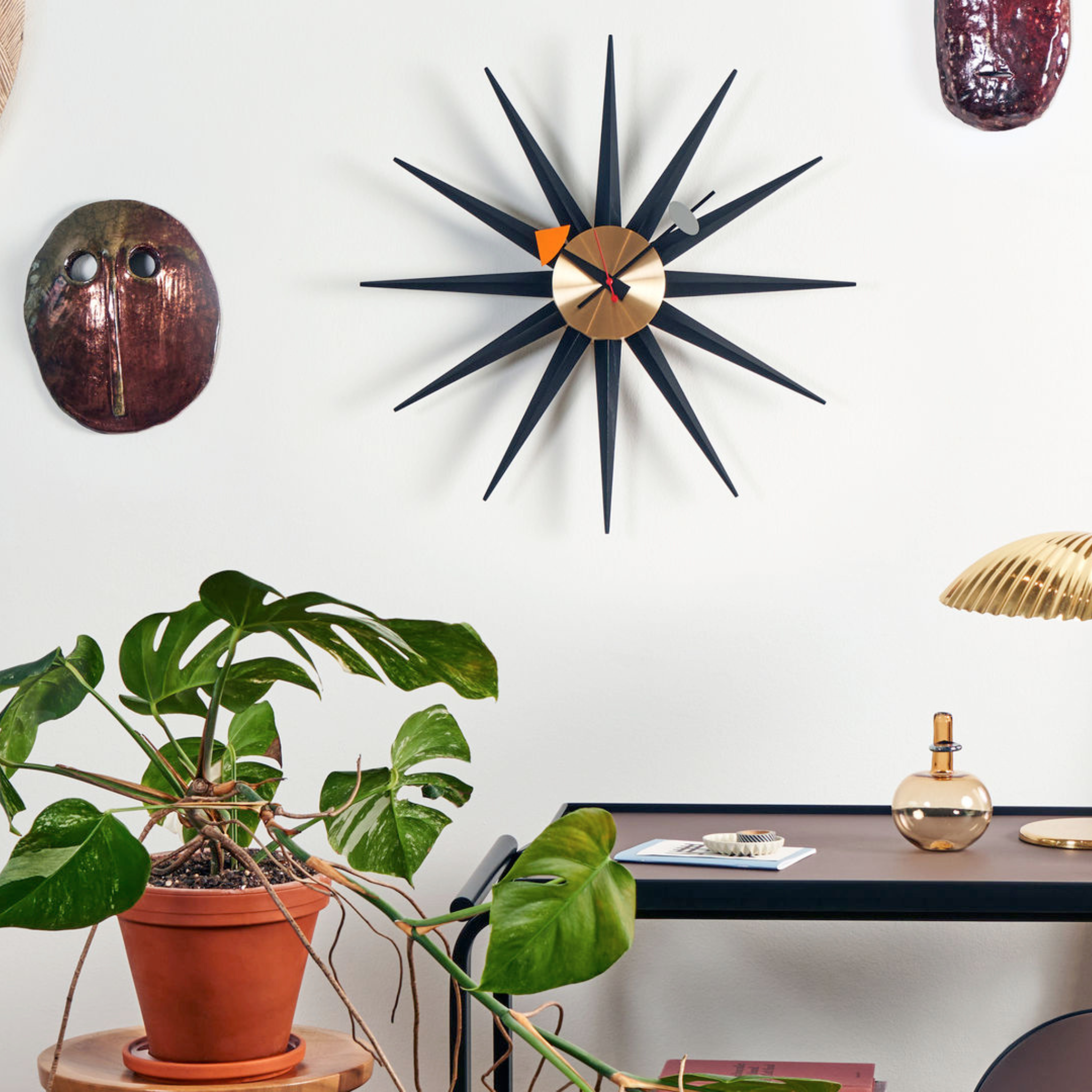 Sunburst Clock / Walnut