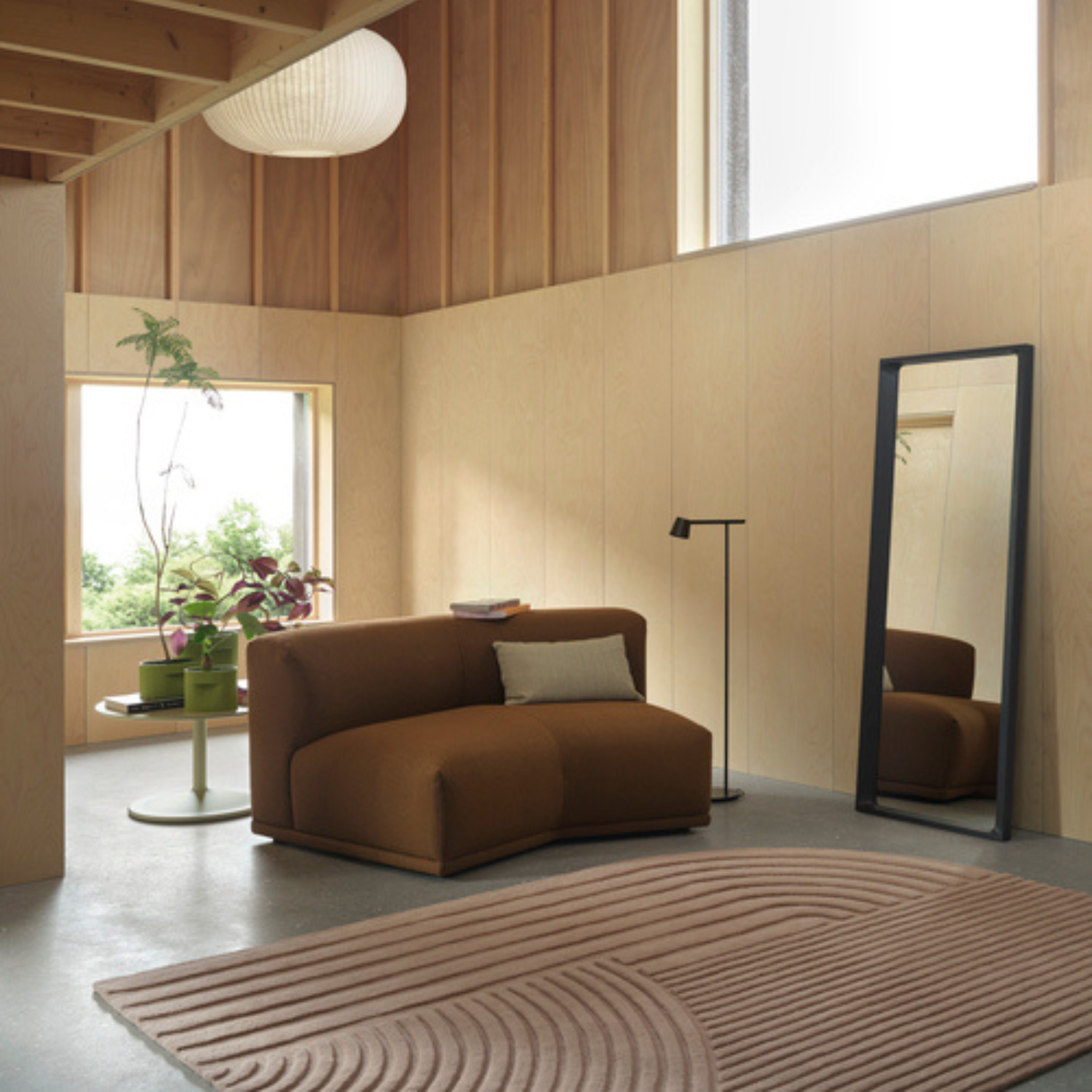 Arced Mirror / Light Grey