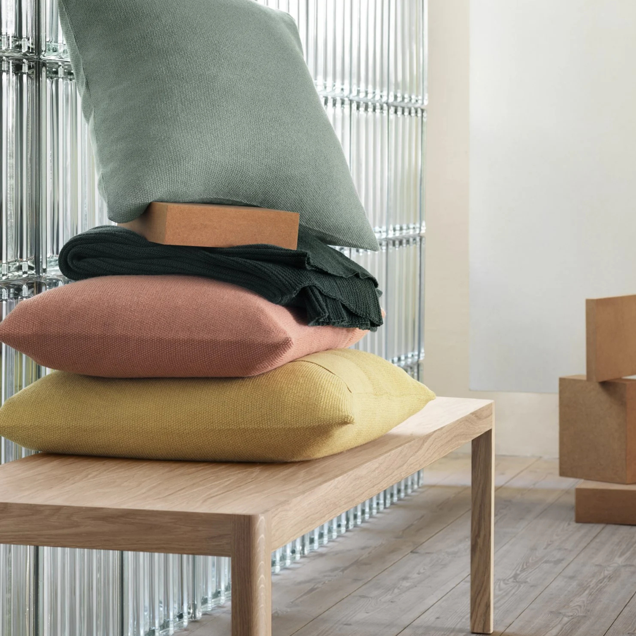Layer Cushion 50x50/ yellow (Decoration)