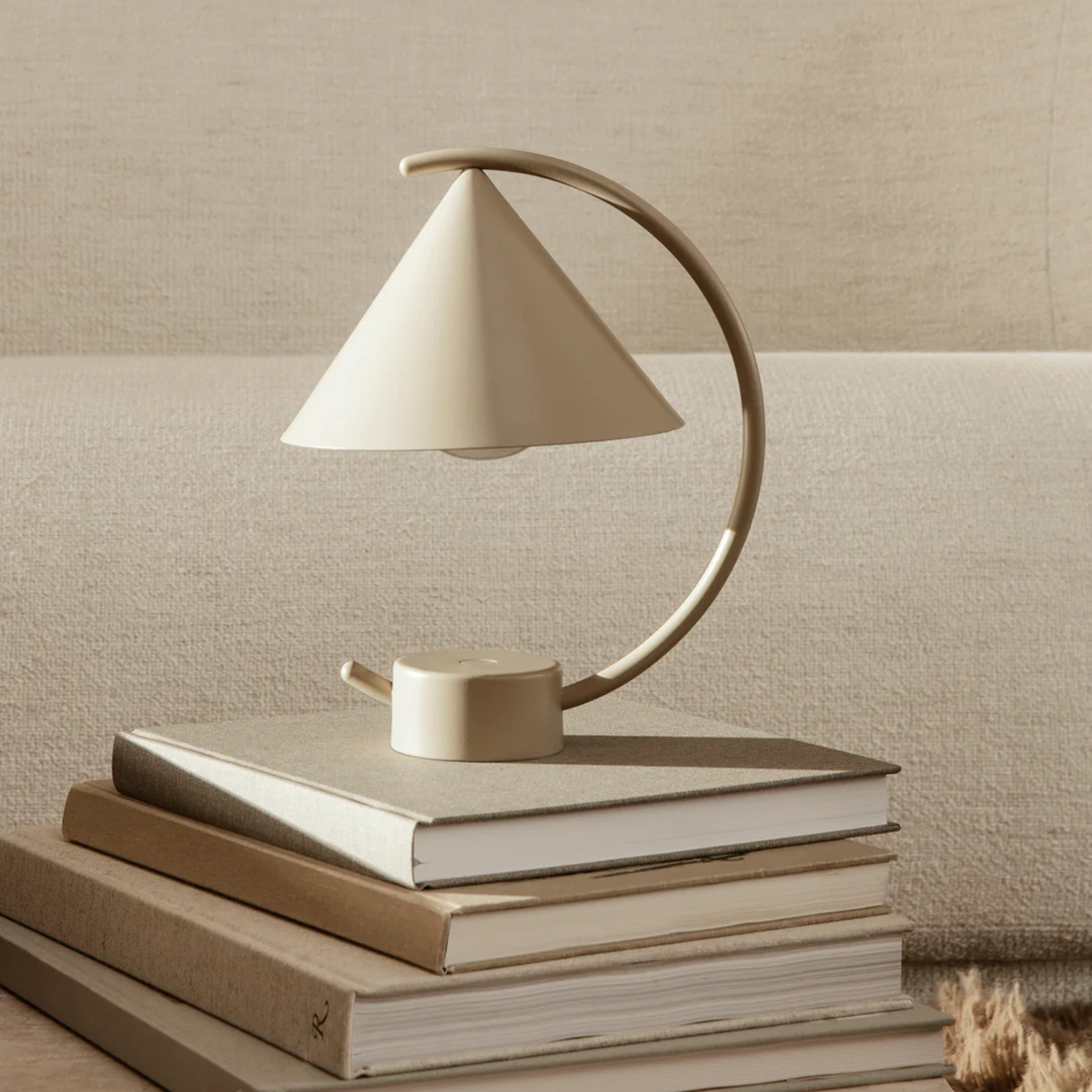 Meridian Portable Table Lamp / Cashmere