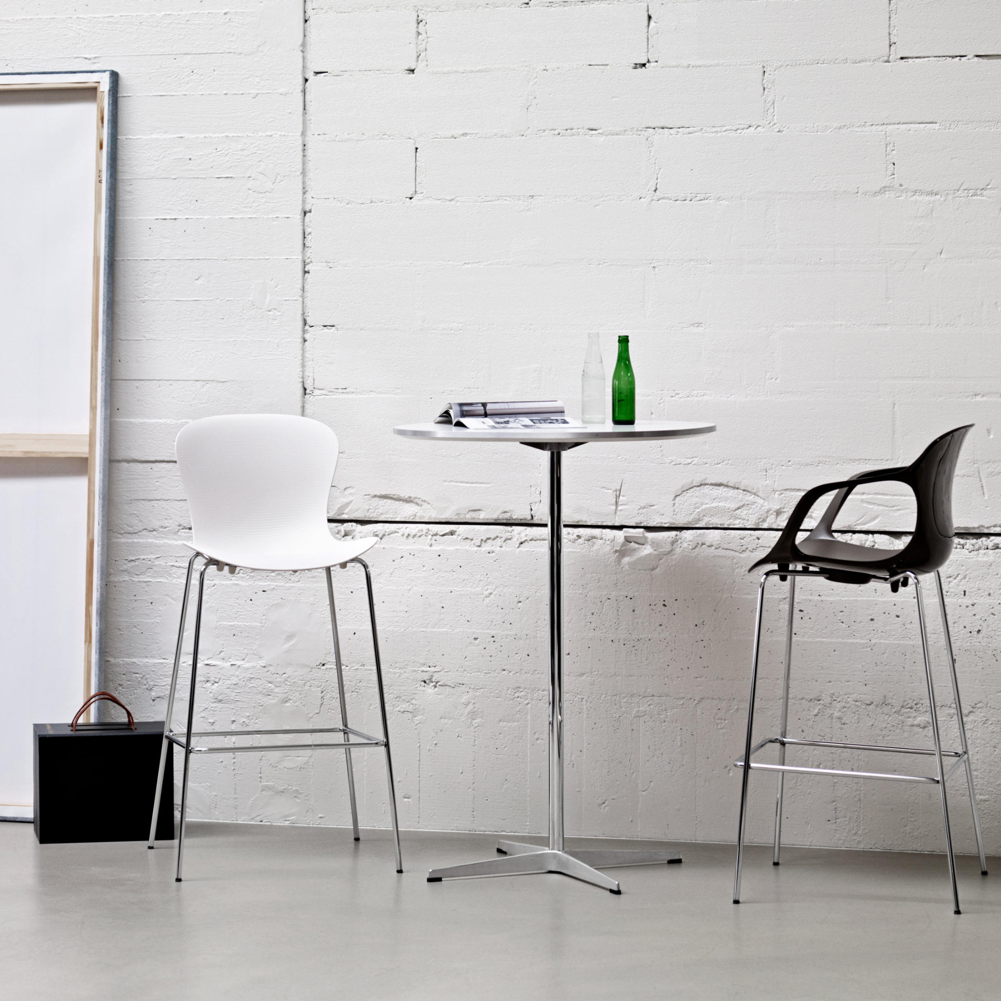KS58 - Nap Counter Stool / Chrome / Pepper grey