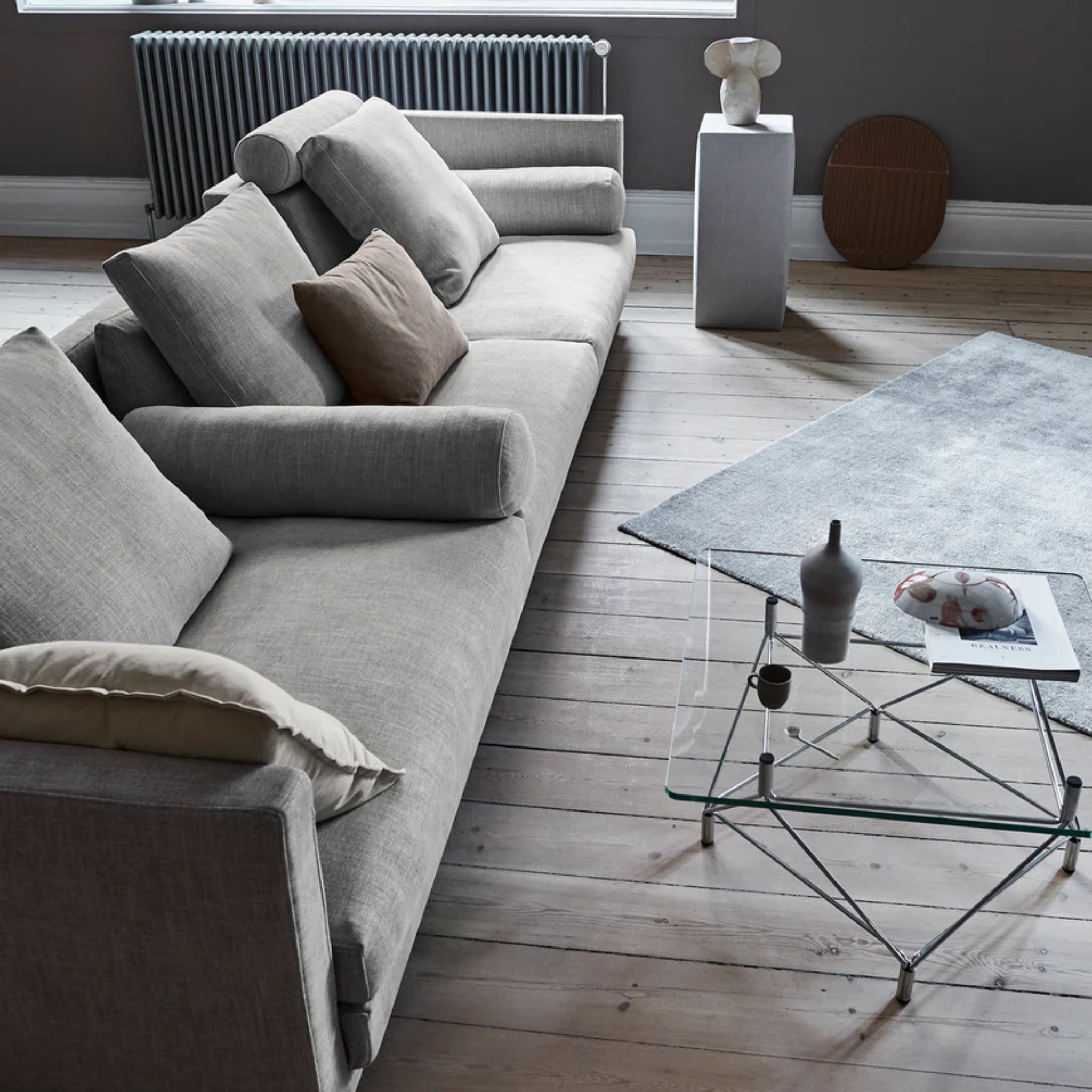 Cocoon Sofa 340 x 106 cm / Fabric Herring 17/Herring 07