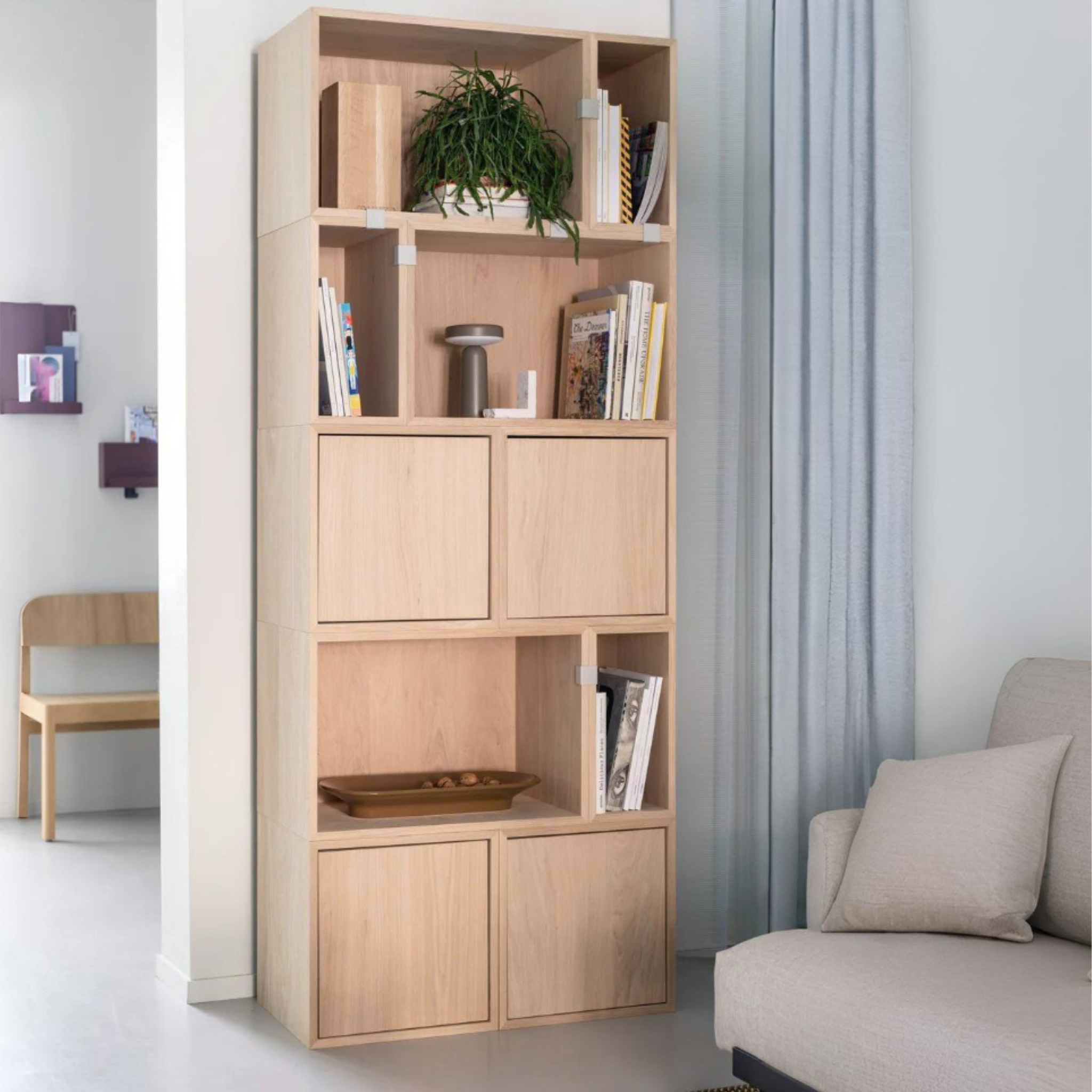 Stacked Storage System / Configuration 8 / Oak