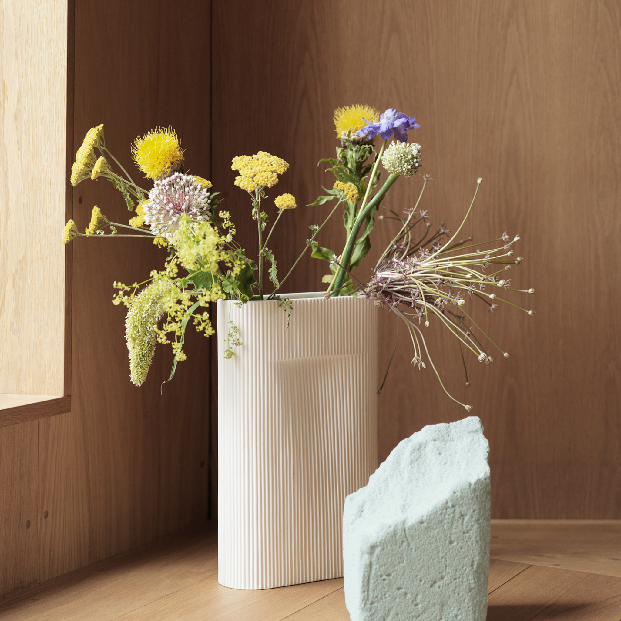 Ridge Vase - H35 - Beige