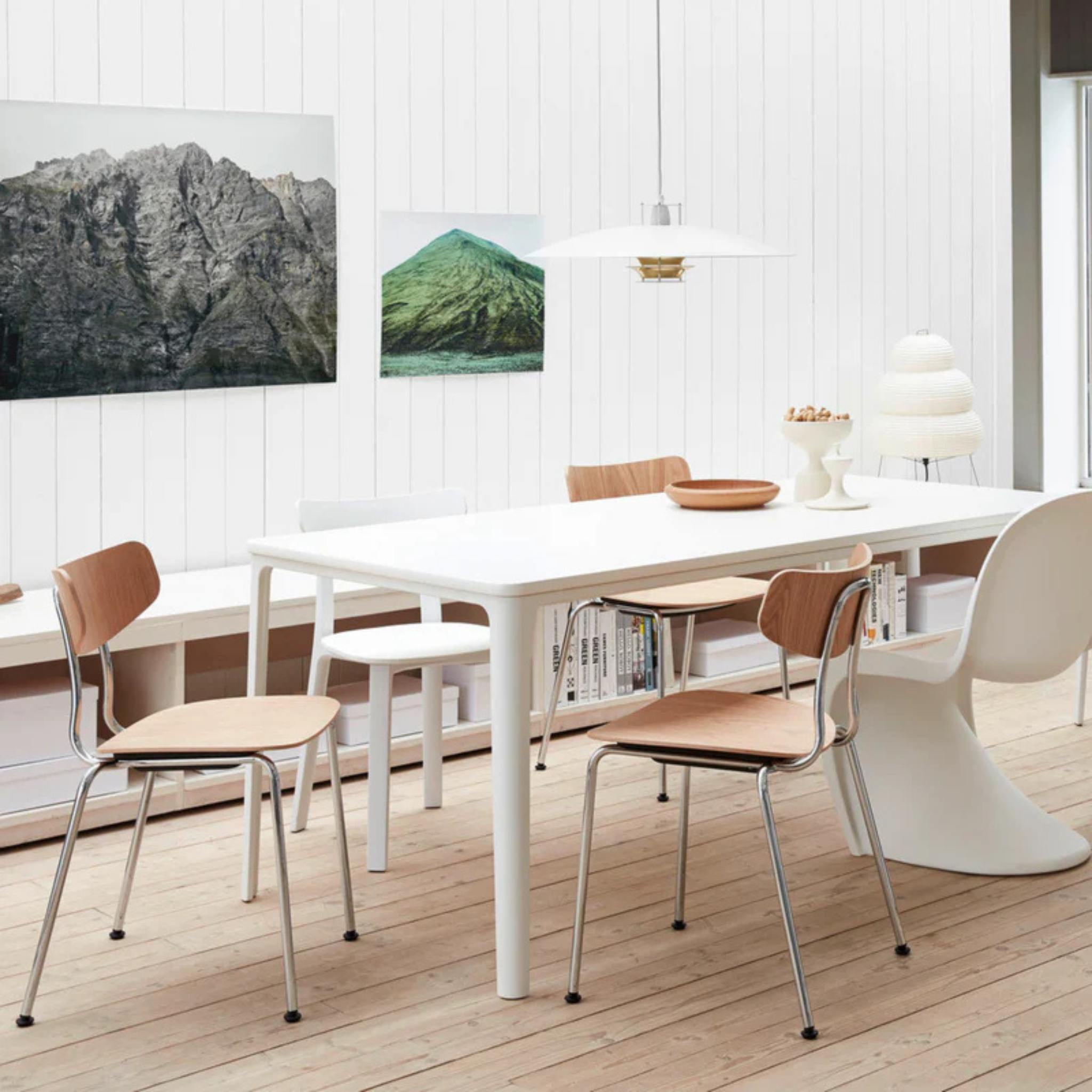 Plate Dining Table - L 2400 / White / Carrara marble