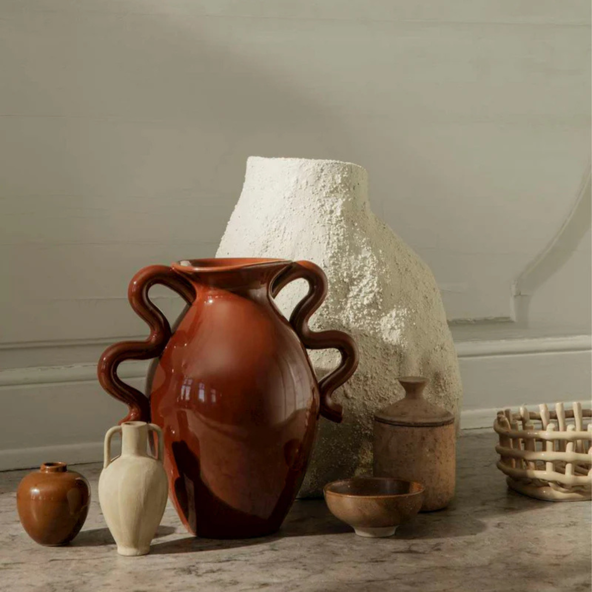 Verso Table Vase / Terracotta