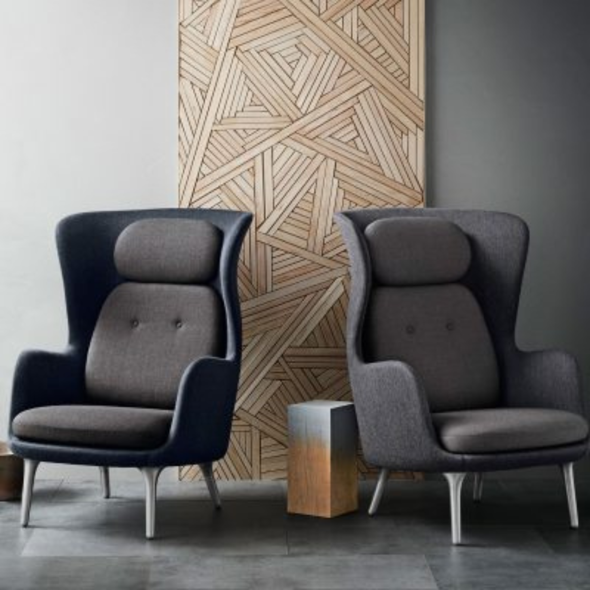 JH1 - Ro Lounge Chair Brushed aluminium legs / Fabric Gabriel Mood 2103 Shell / Gabriel Swing 51303 Cushion