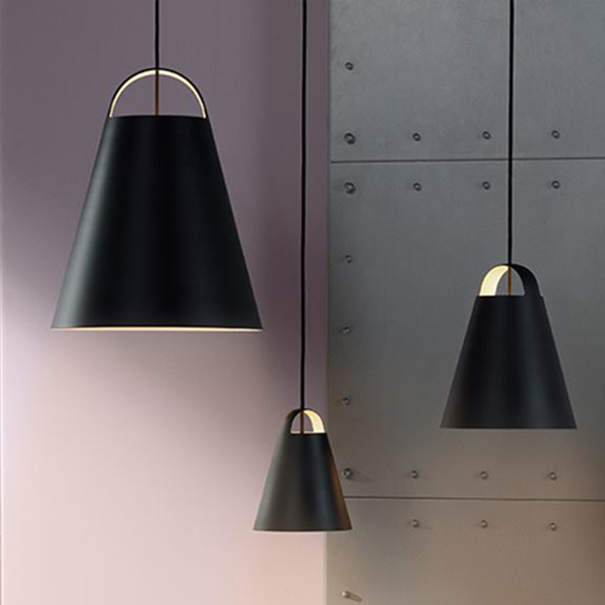 Above 400 /Black
