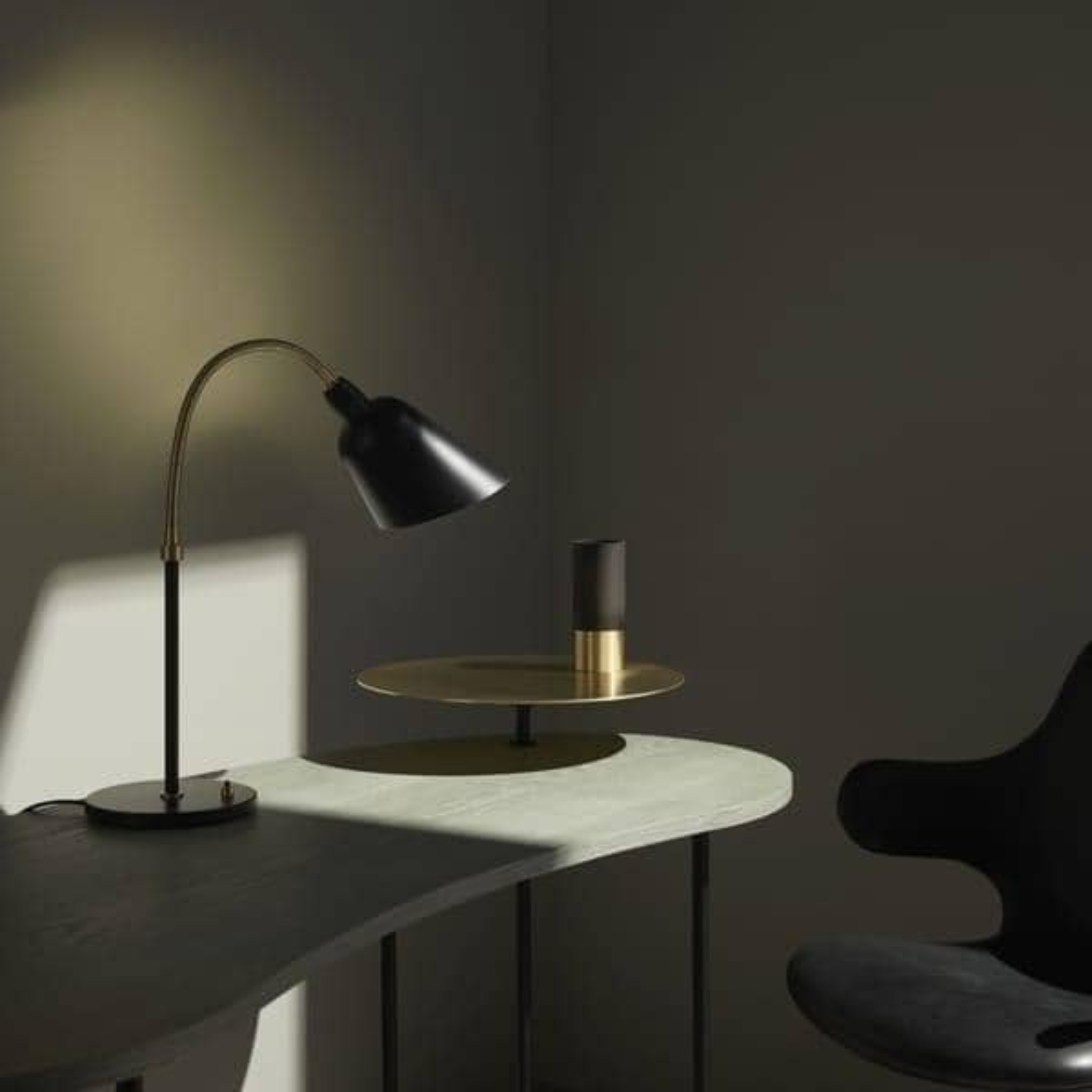 AJ11 - Bellevue Plug-in Desk Lamp - Brass