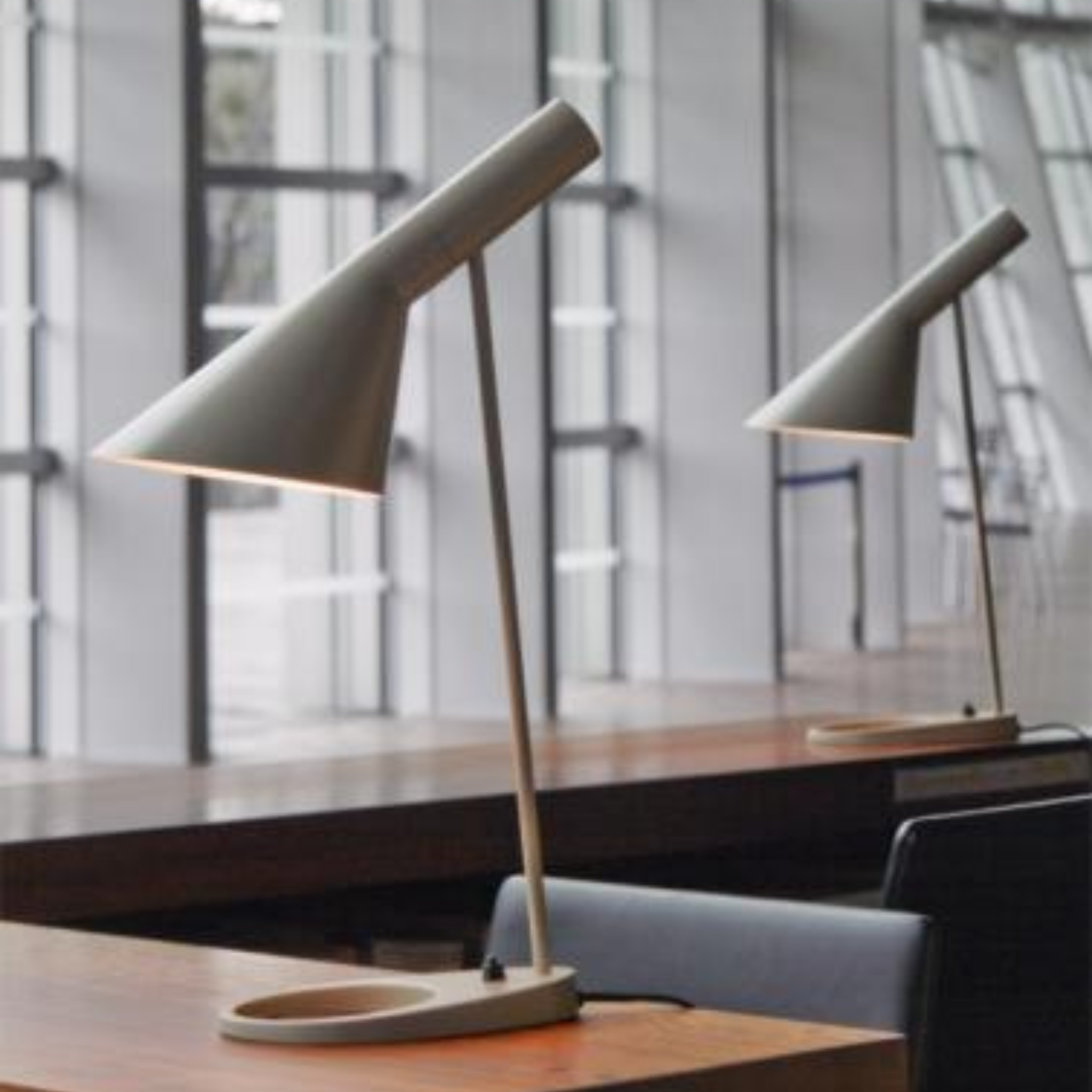 AJ Table - Dark grey