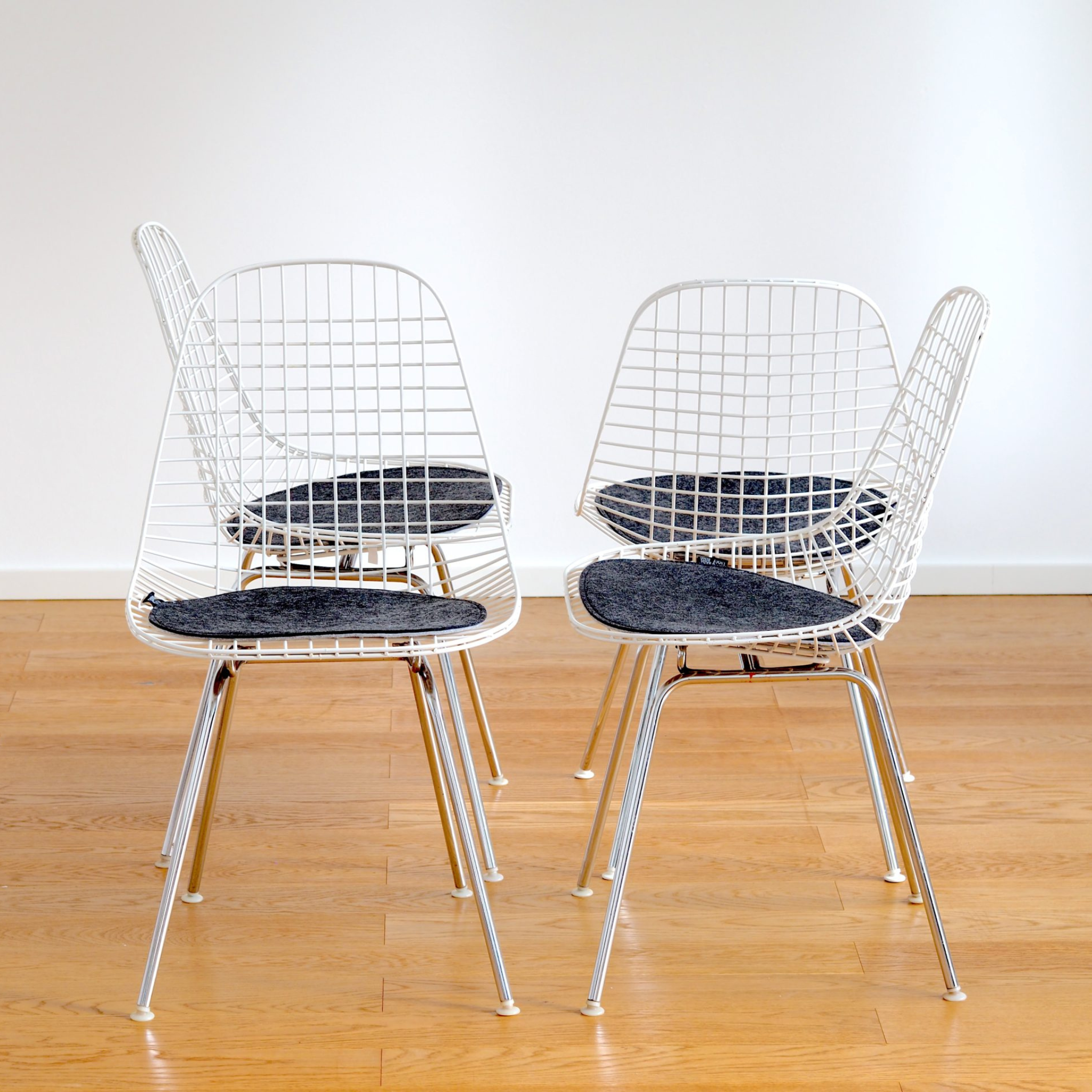 Wire Chair DKX