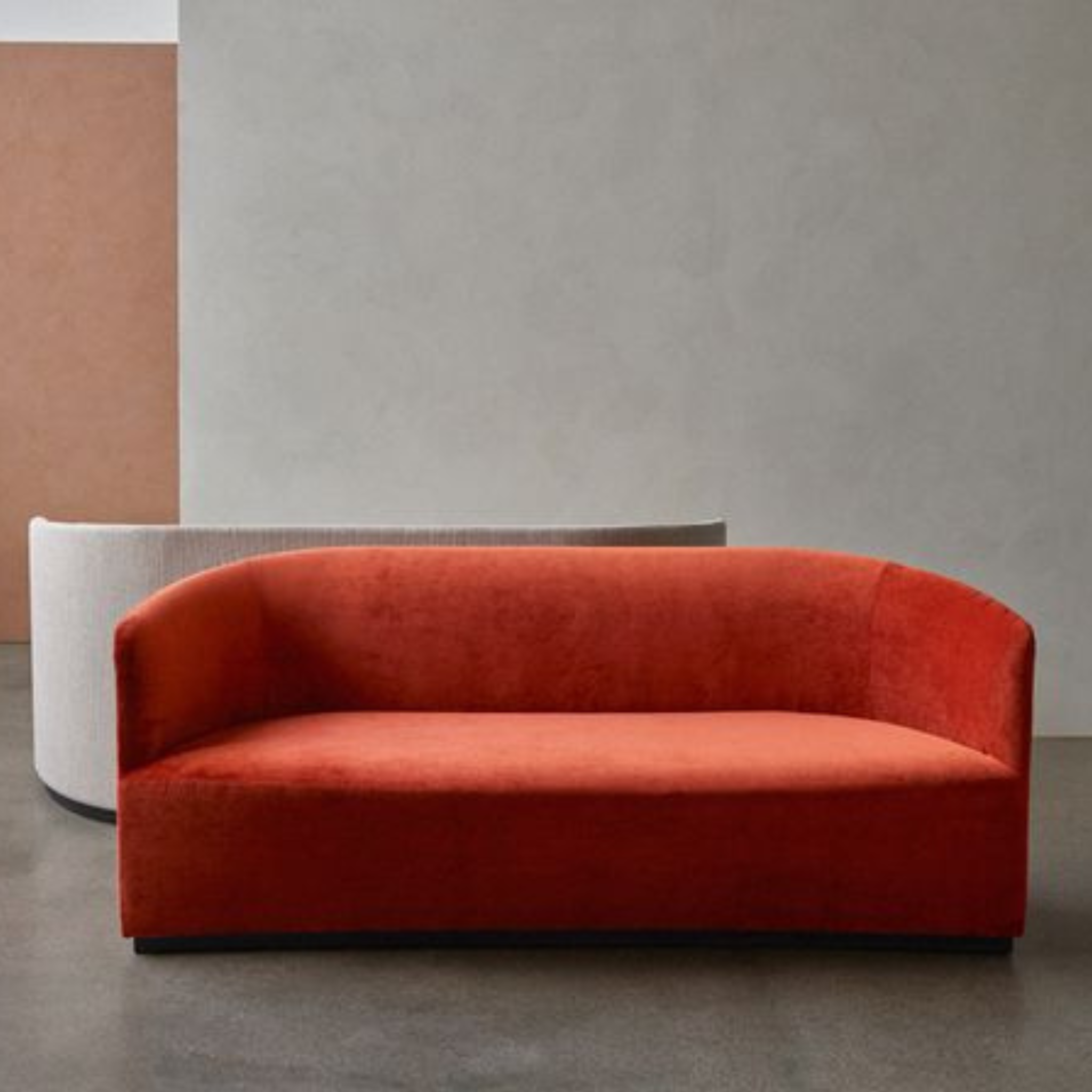 Tearoom Sofa / Fabric City Velvet CA7832/063