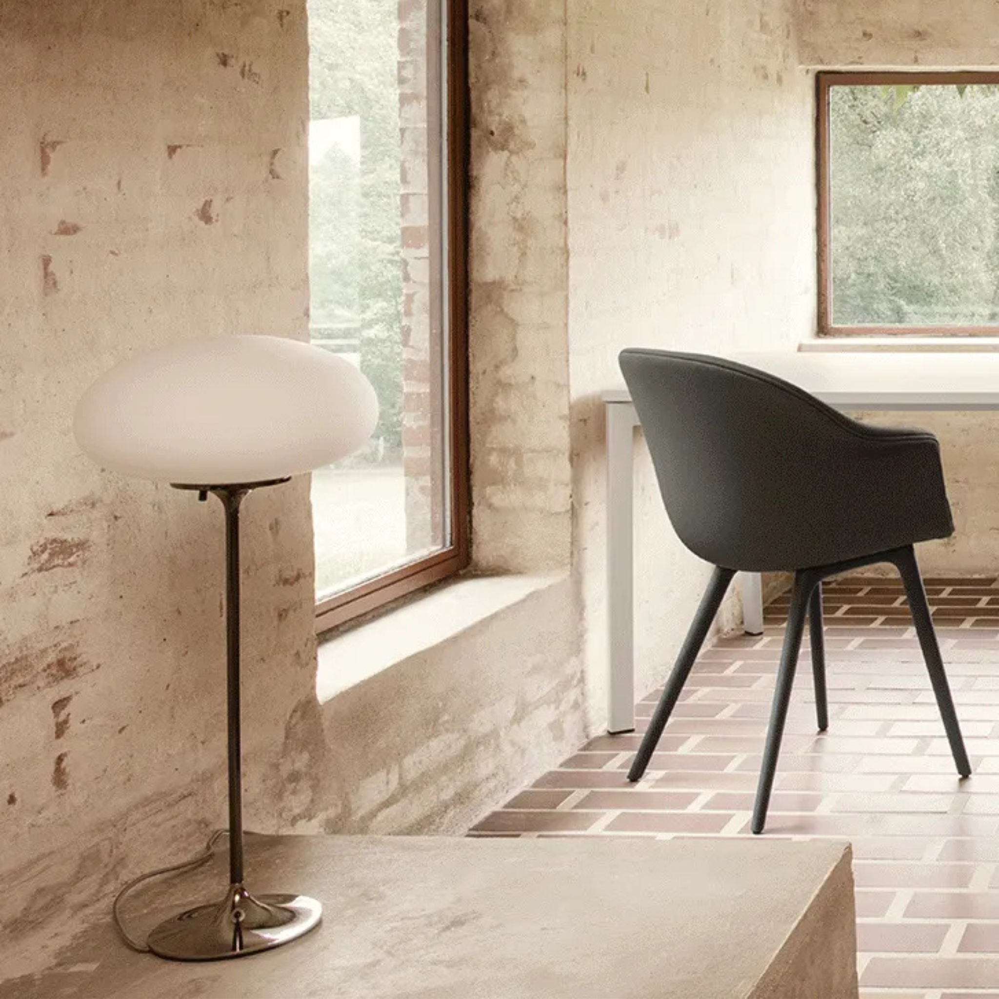 Stemlite Table Lamp - Large
