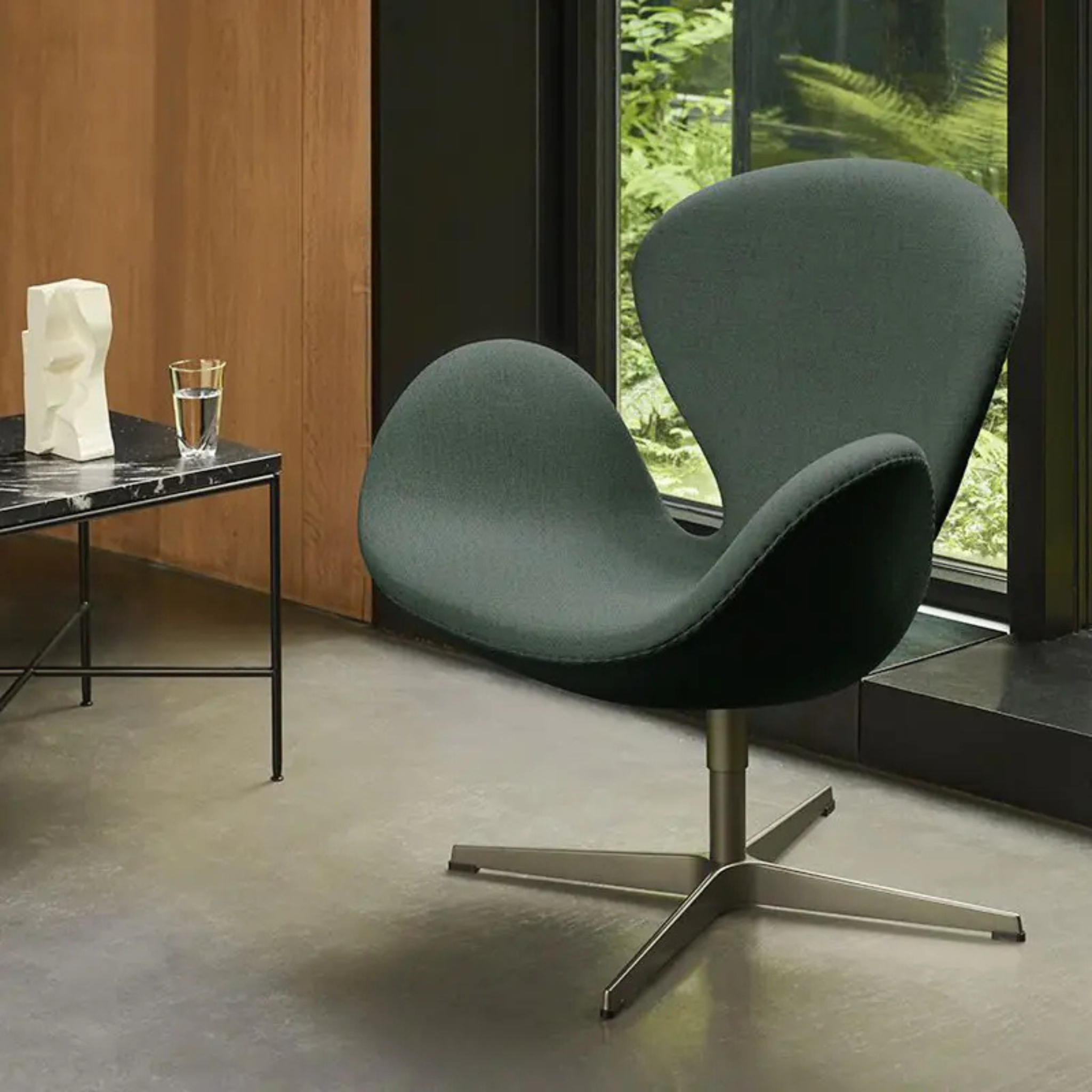 3320 - Swan Lounge Chair / Black base / Fabric Kvadrat Sonar 3 113