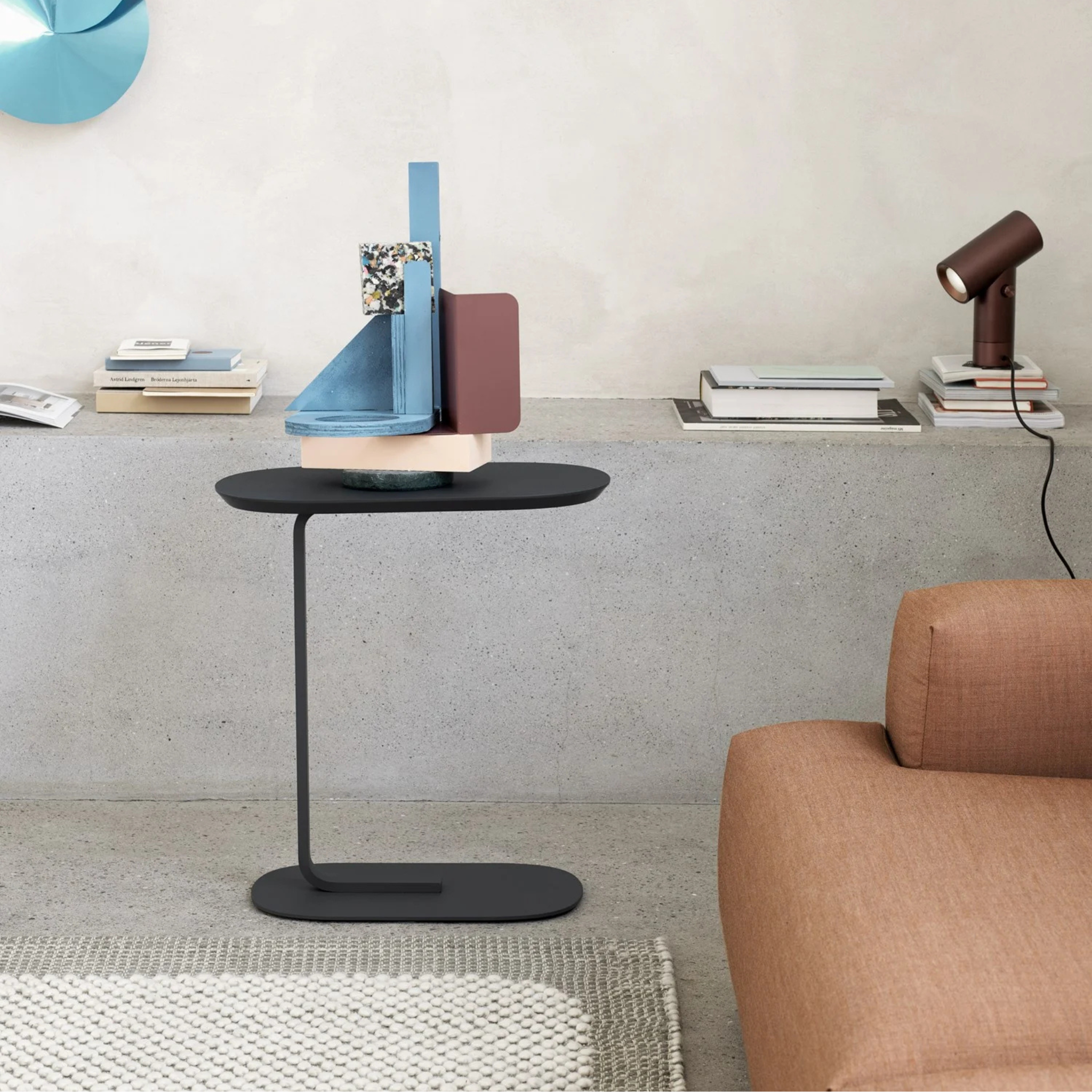 Relate Side Table Low / Black