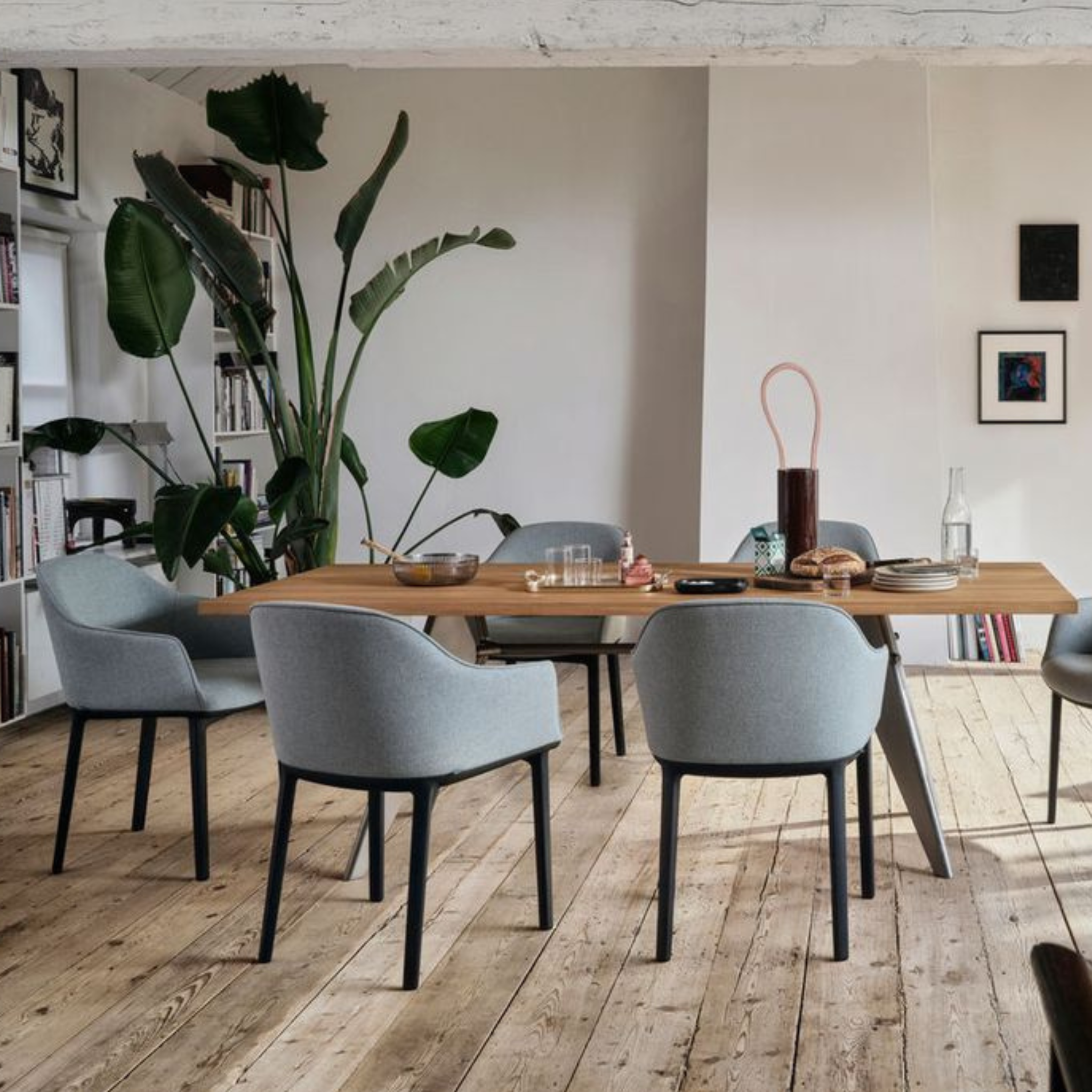 Softshell Chair - Four-legged base