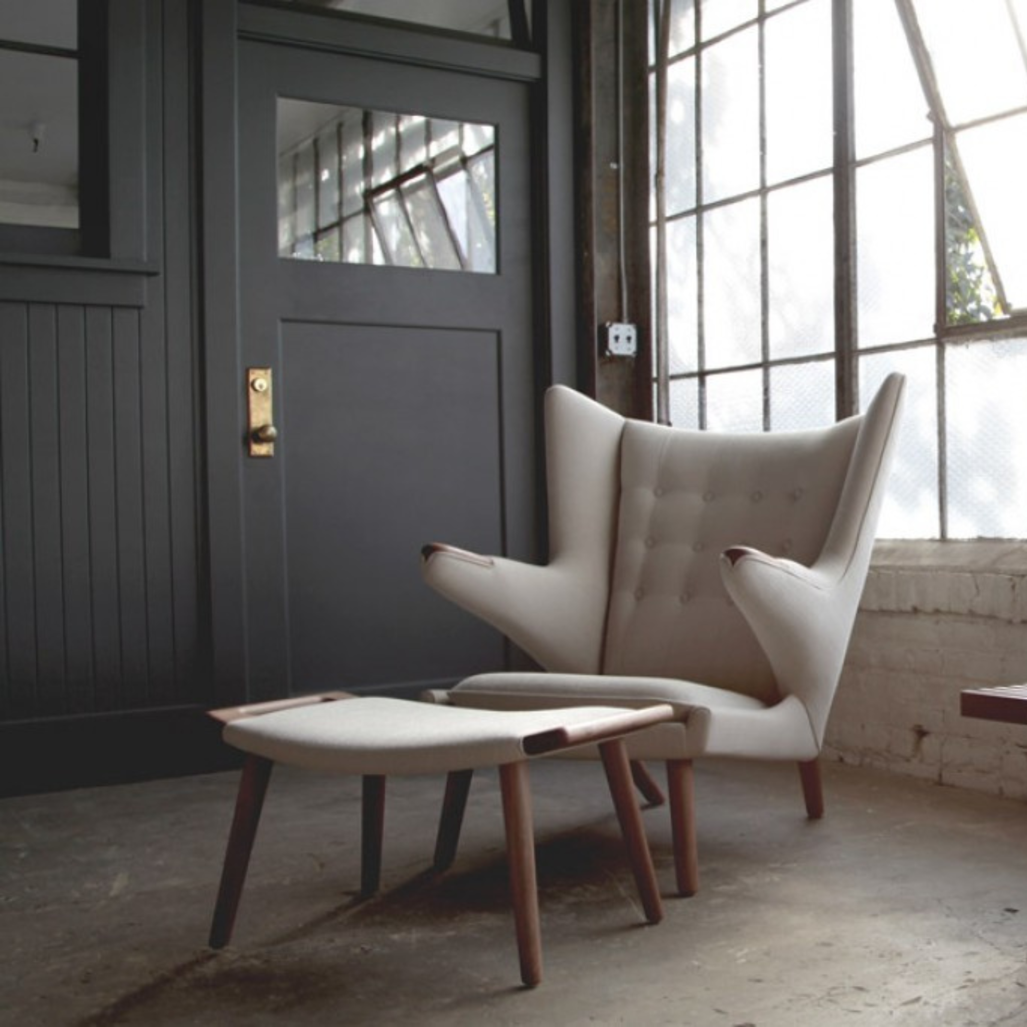 pp19 - Papa Bear Chair