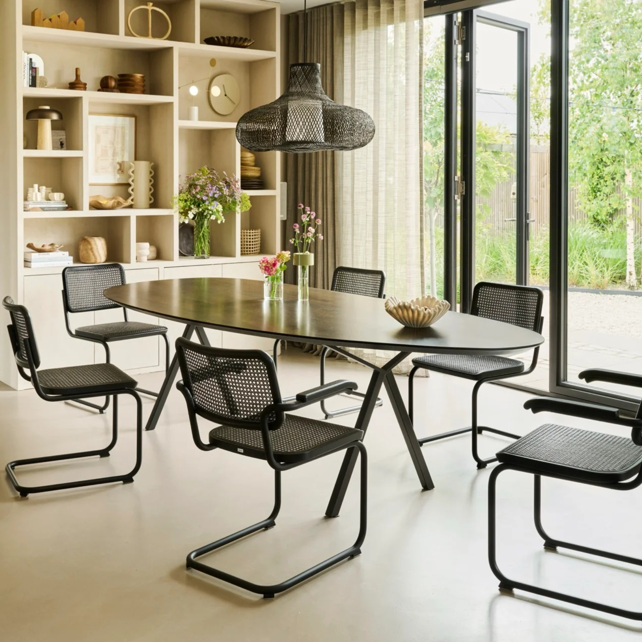 S 32 V Cantilever Chair