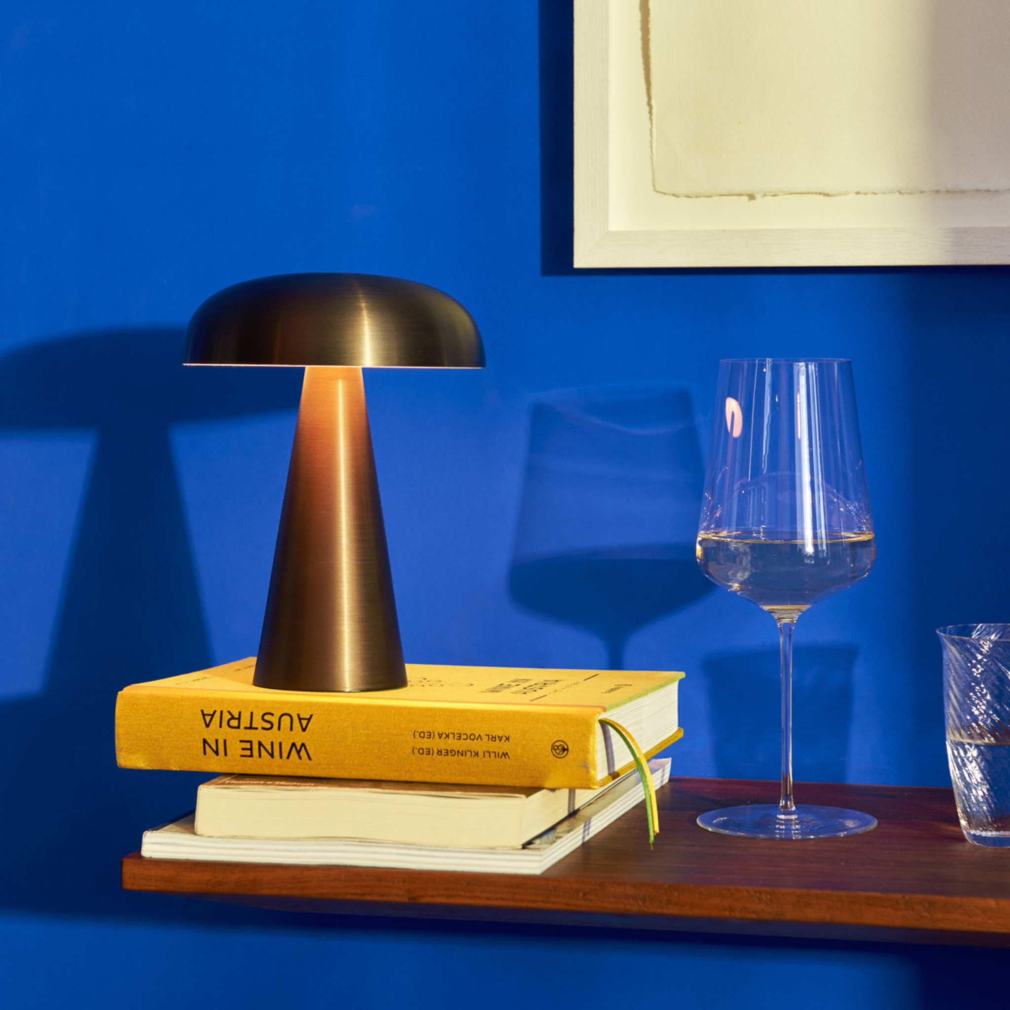 SC53 - Como Portable Table Lamp / Bronzed