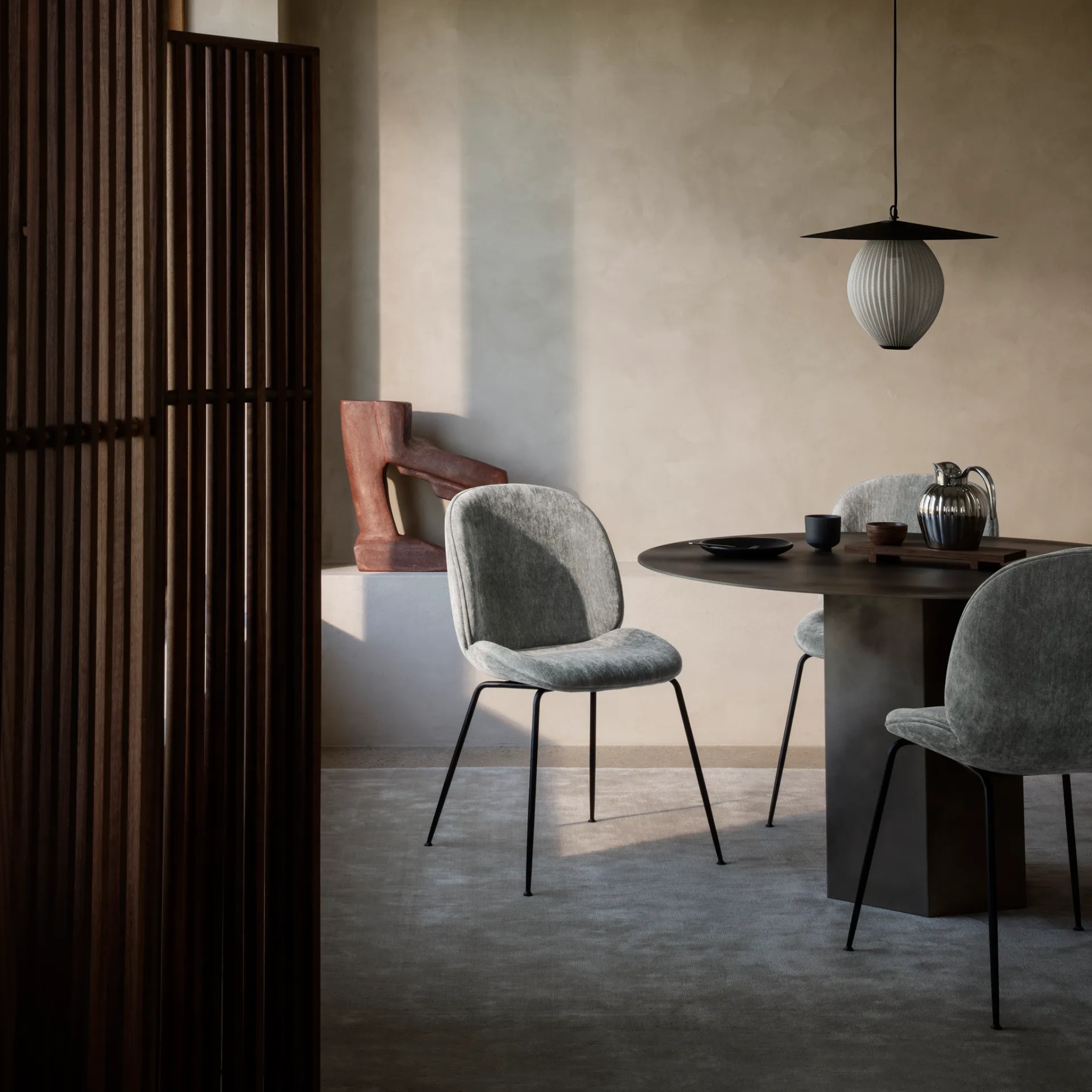 Beetle Dining Chair - Fully upholstered - Brass - Backhausen Solo M8797A01 9